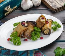 Баклажаны с орехами