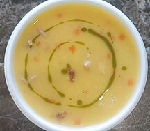 Гороховый суп с копчёностями