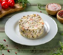 Оливье с говядиной и языком