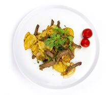 Картофель с мясом по-домашнему