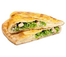 Пицца Стромболи закрытая с начинкой