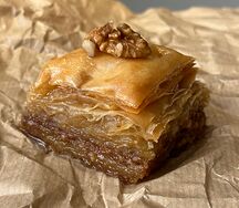 Пахлава с грецким орехом