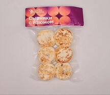 Сырники с изюмом в упаковке