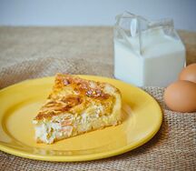Киш с креветками и кальмаром