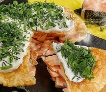 Чебурек-пирог с красной рыбой