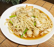 Лапша жареная с морепродуктами