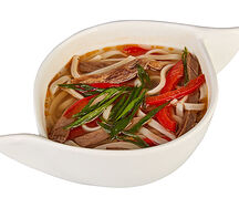 Говяжий бульон с лапшой