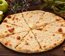 Пирог с яблоком и грецким орехом