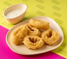 Кольца кальмара с соусом тартар