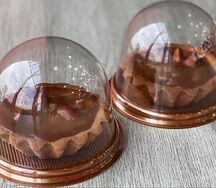 Корзиночка с орехом и карамелью