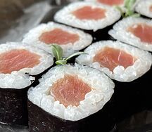 Хосомаки с тунцом