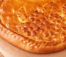Пирог сдобный с картофелем и курицей
