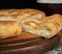Осетинский пирог с картофелем и сыром
