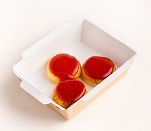 Сырники Рикотта с клубничным соусом
