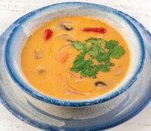 Том ям с креветкой и рисом