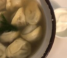 Пельмени с грибным консоме
