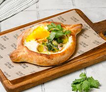 Аджарули с беконом