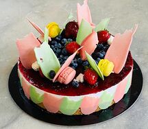 Праздничный крем-чиз ягодный 