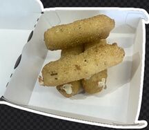 Сырные палочки в панировке