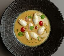 Мини-кальмары, фаршированные креветками