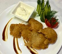 Куриные наггетсы с соусом тартар