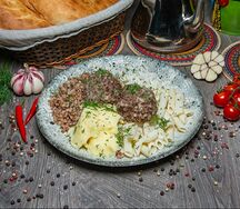 Тефтели из говядины с гарниром