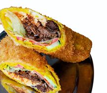 Шаурма в кляре с говядиной и сыром моцарелла
