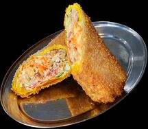 Шаурма в кляре с курицей и сыром моцарелла