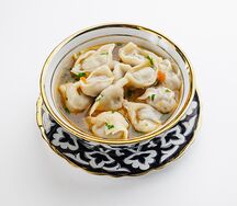 Пельмени с бульоном