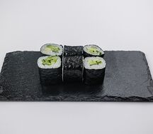 Маки с огурцом