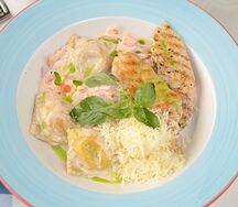 Равиоли с куриной грудкой и беконом