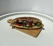 Шаурма в тандырной лепешке