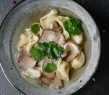 Бульон с клецками