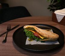 Гирос с колбаской
