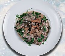 Особукко в сливочно-грибном соусе