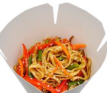 Wok с лапшой удон и морепродуктами