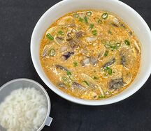 Том ям с морепродуктами 