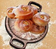 Булочка Яблоко с корицей