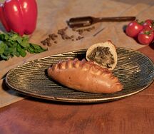 Пирожок с картошкой и грибами