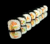Кани сяке маки ролл