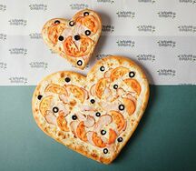 Love пицца Цезарь