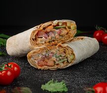 Мини-шаурма с говядиной и картофелем фри 