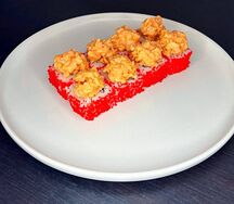 Острый ролл с креветкой