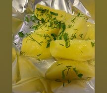 Картофель отварной с зеленью