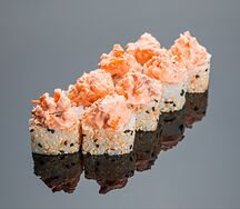 Запеченный ролл Краб с курицей