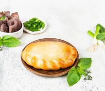 Пирожок с телятиной