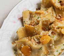 Аньолотти с уткой и тыквой в соусе белое вино
