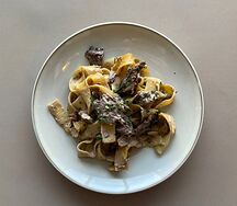 Феттуччине с томленой говядиной