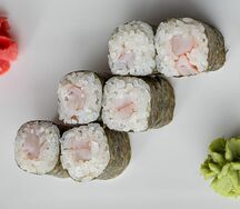 Ролл с креветкой