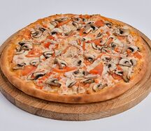 С копченой курицей, грибами и болгарским перцем